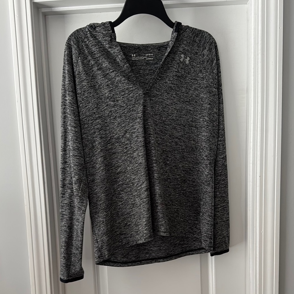 Under Armour Gray Hooded Heatgear Top (L)